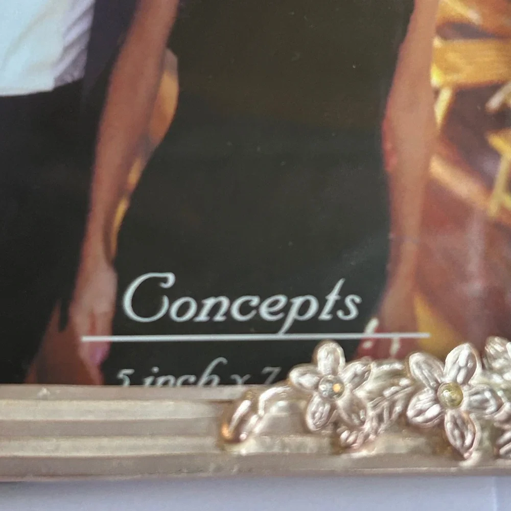 Concepts Silver Tone Floral 5x7 Picture Frame Victorian Style Roses Table Decor - Picture 5 of 11